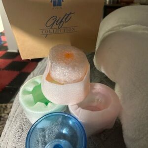 Avon FESTIVE DESSERT CUPS- SET OF 4 (vintage)